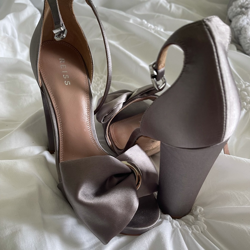 Elegant platform heels